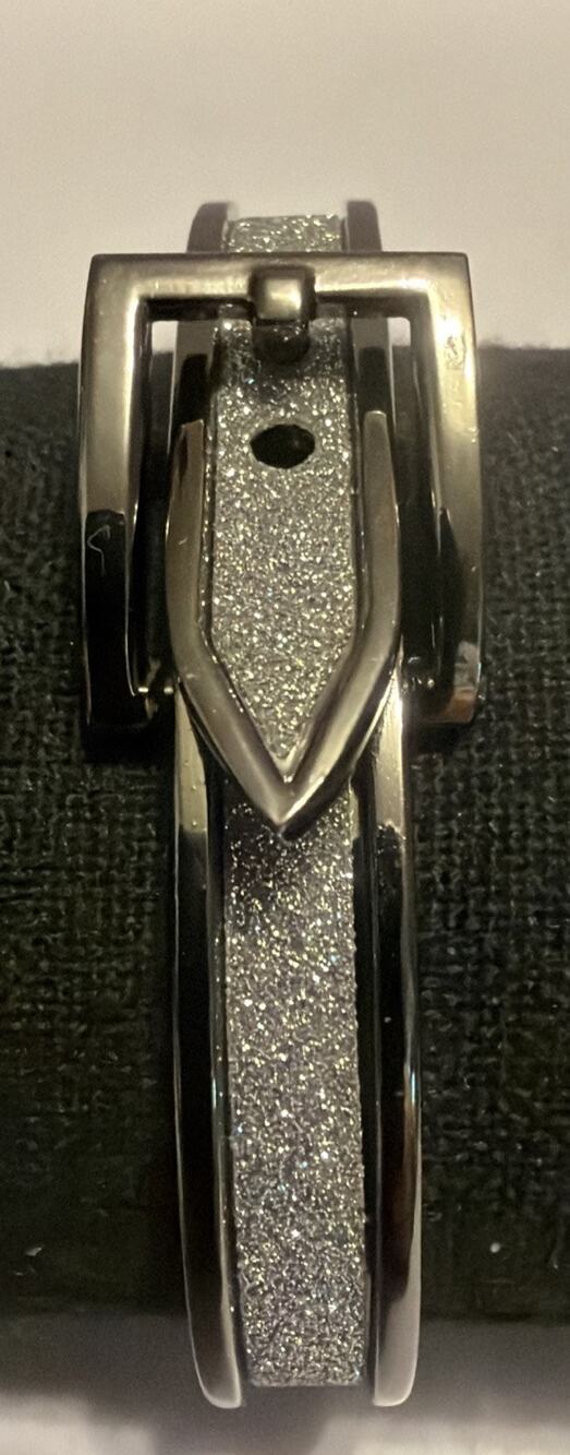 NEW belt Buckle Bracelet Black 7 Inches
